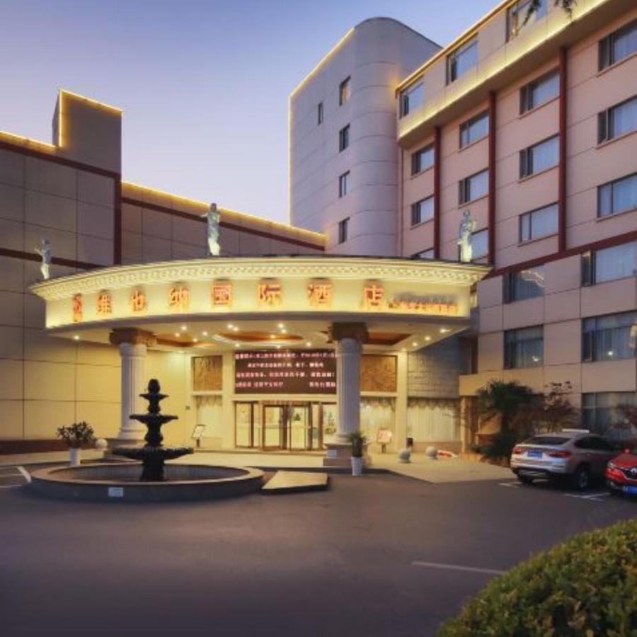 Vienna International - Jiaotong Humin Road Hotel 3*