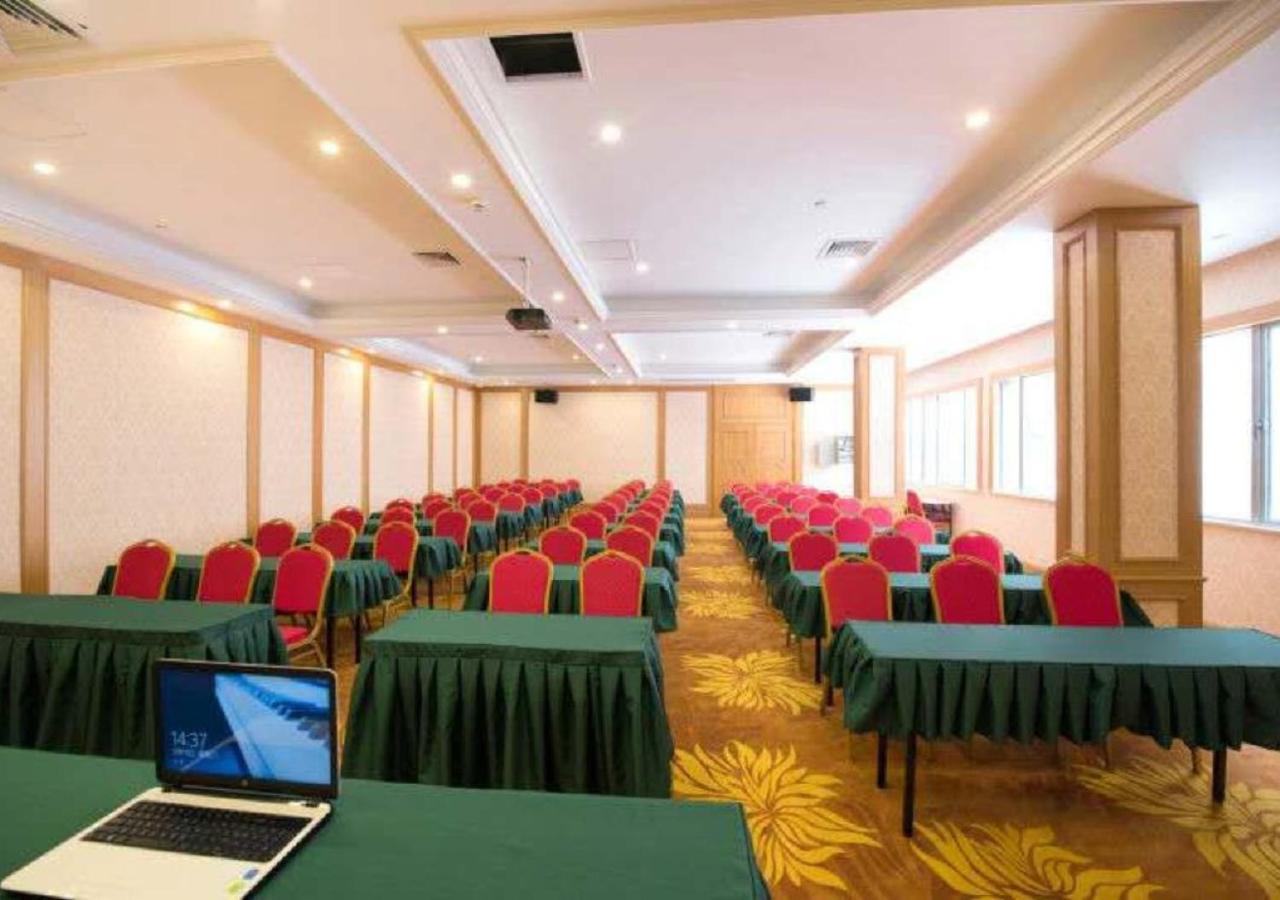 Hotel Vienna International - Jiaotong Humin Road 3*